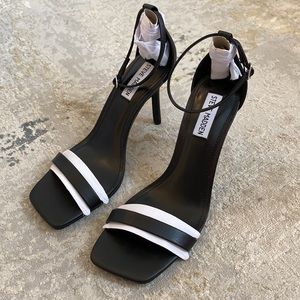 Steve Madden Shaye Heel Black